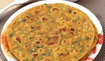 Thepla - Irresistible Gujarati Snacks