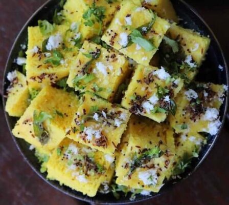 Dhokla - Gujarati Famous Snacks